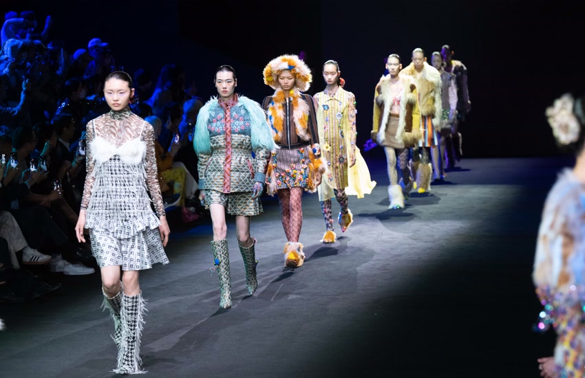 Nanjing West Road fashion scene