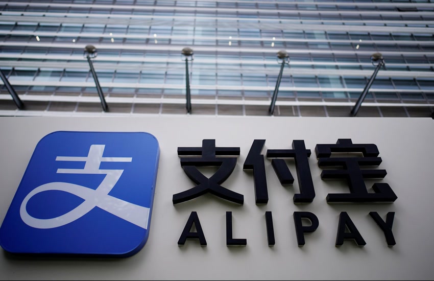 Downloading Alipay